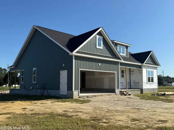 826 Cleo Road, Winterville, NC 28590