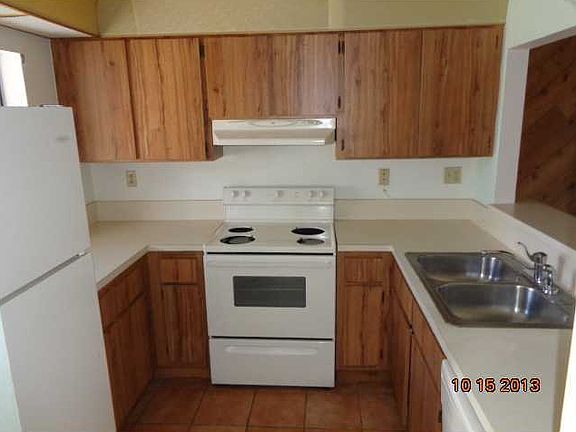 2nd image of 8201 NW 100th Dr