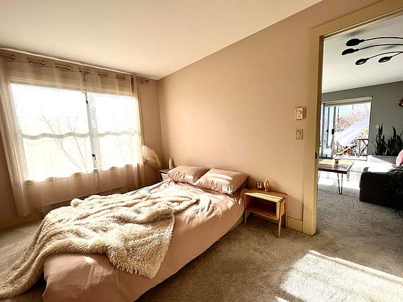 3rd image of 7300 Woodlawn Ave NE APT 301
