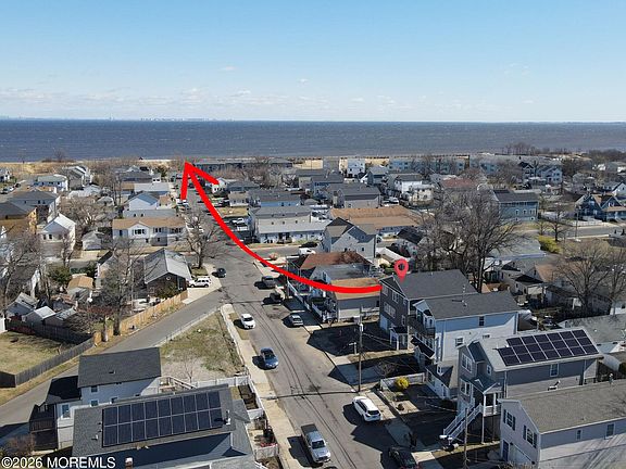 3rd image of 58 Bayview Avenue