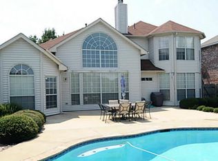 207 Jennifer Ln, Arlington, TX 76002