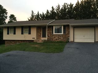 3195 Grafton St, Manchester, MD 21102