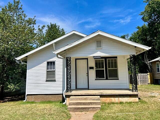 1st image of 1325 W Elm Street