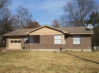 2245 Bella Vista Dr, Paris, TX 75460