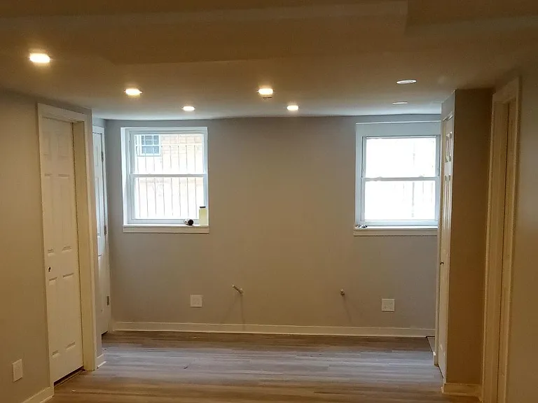 647 South Blvd #4 — Photo 7