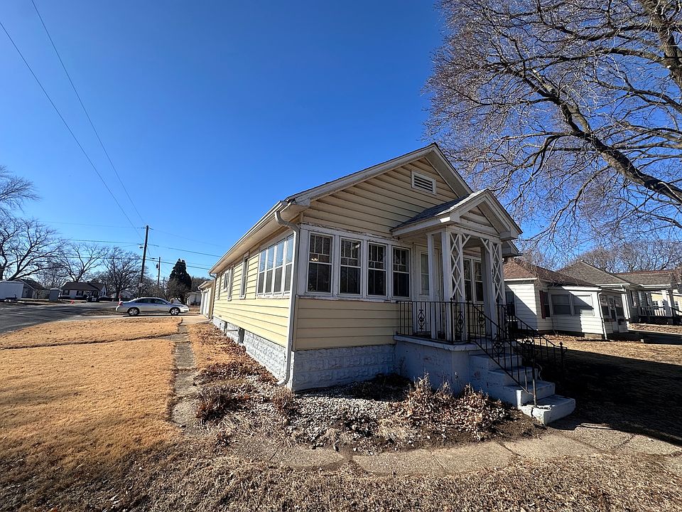 1st image of 408 12th Ave