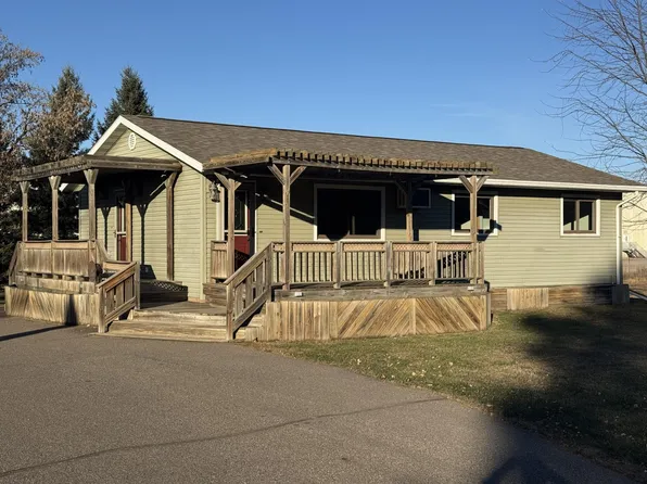 1709 Crestview Dr, Little Falls, MN 56345