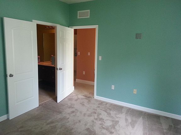 2nd image of 1535 SE 26th St Unit 107
