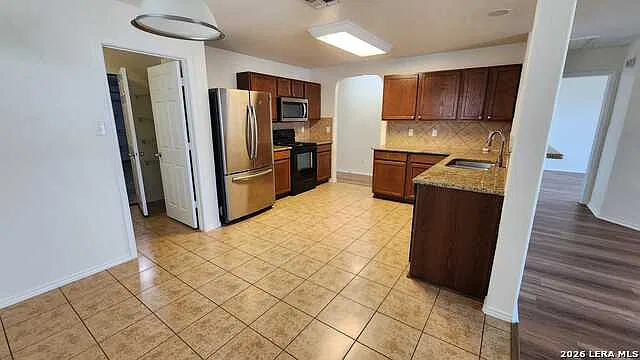 4003 Ashleaf Pecan
