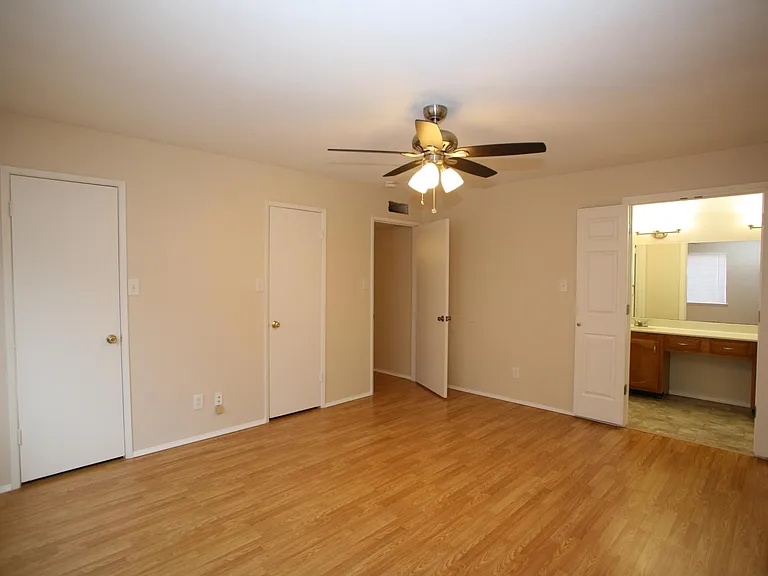 1332 Milford Dr — Photo 15