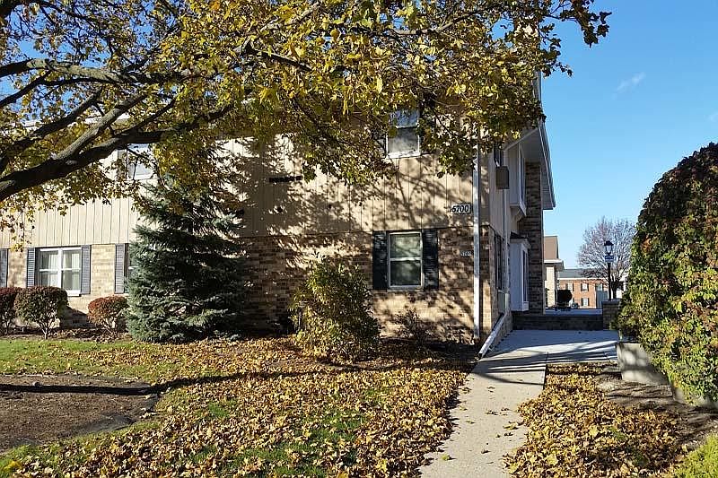 1st image of 5700 W Wahner Ave #4-101