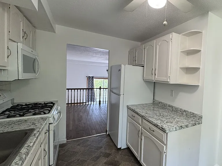 223 Brittany Farms Rd #D — Photo 6