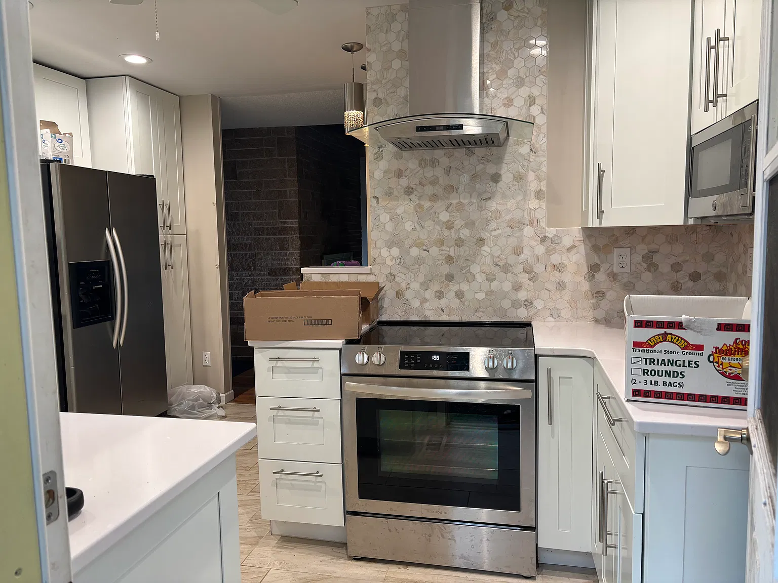 3 bed, 1680 sqft, $2,975 — Photo 3