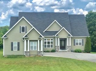 1014 Yellow Creek Rd, Dickson, TN 37055