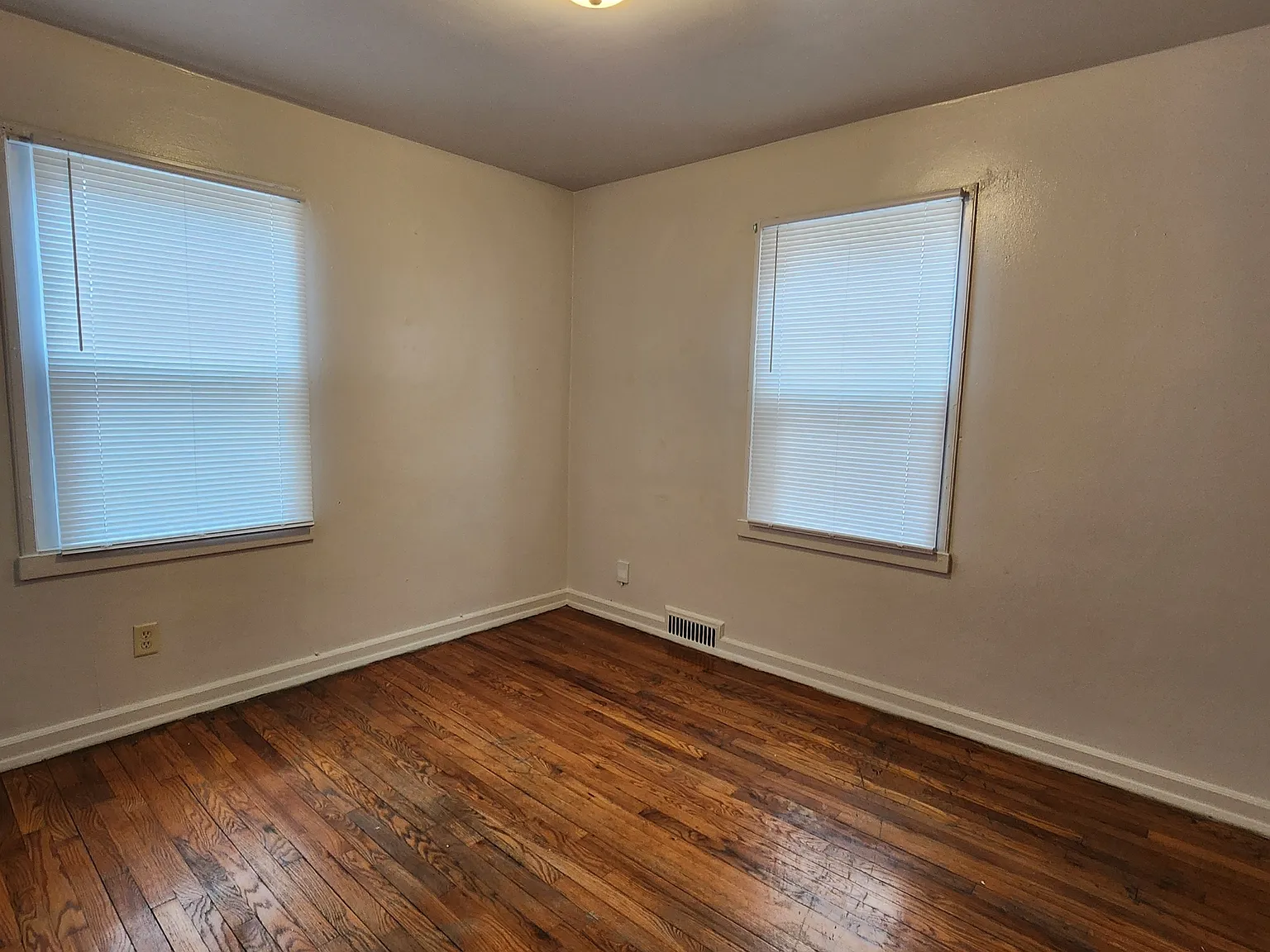 4403 West Capitol Drive; 3975 N 44TH ST — Photo 3