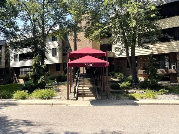 7500 Cahill Rd APT 311C, Edina, MN 55439