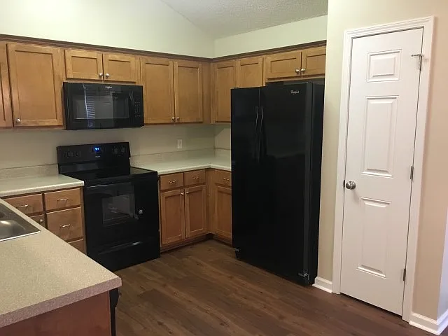 147 Arbor Village Dr — Photo 5