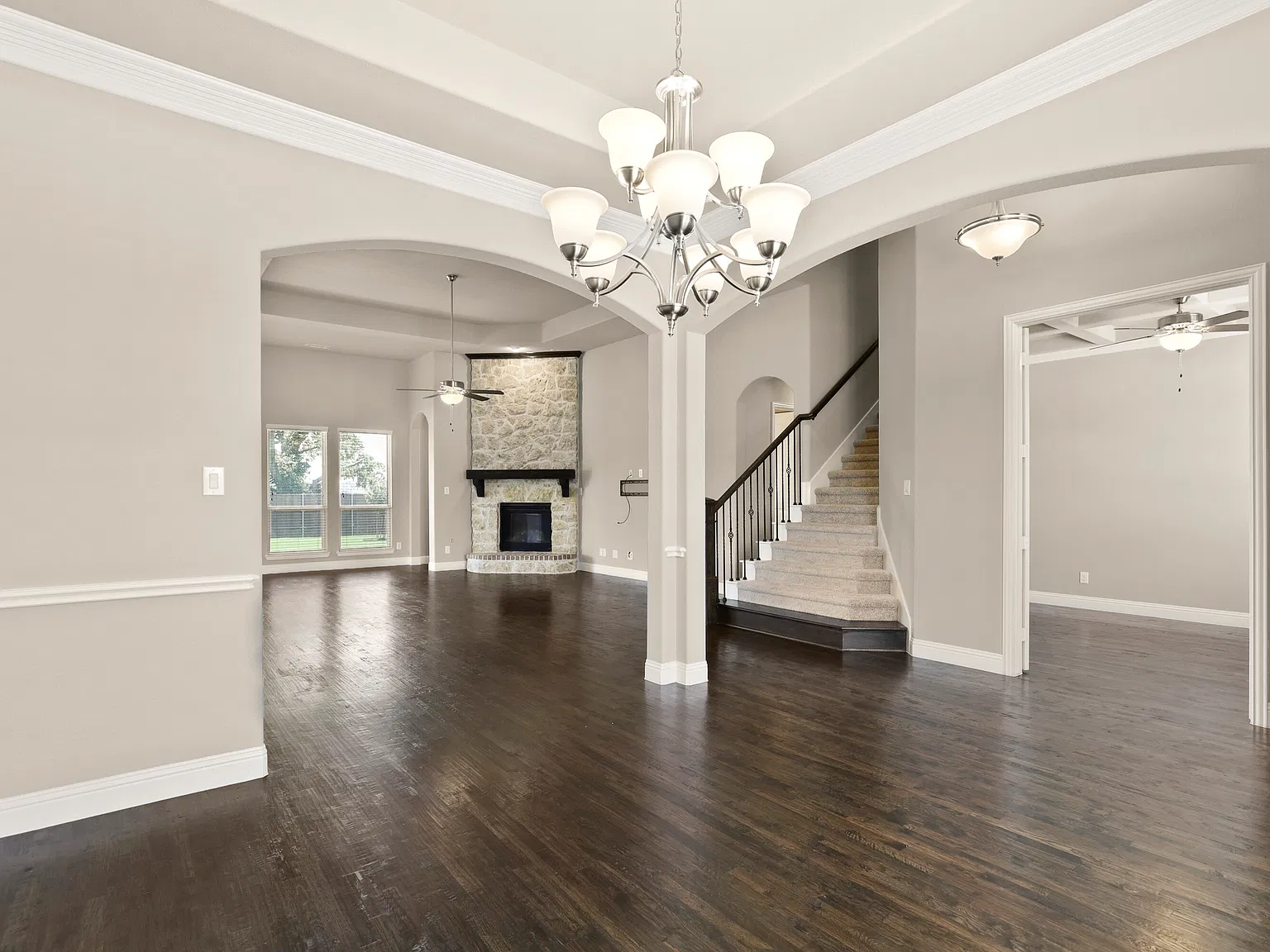 4 bed, 3.5 bath, 3401 sqft, $4,000 — Photo 4