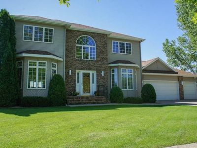 905 Sommerset Dr, West Fargo, ND, 58078