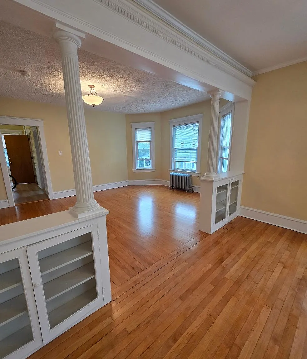 2 bed, 1300 sqft, $1,650 — Photo 1