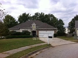 725 Old Stone Ct
