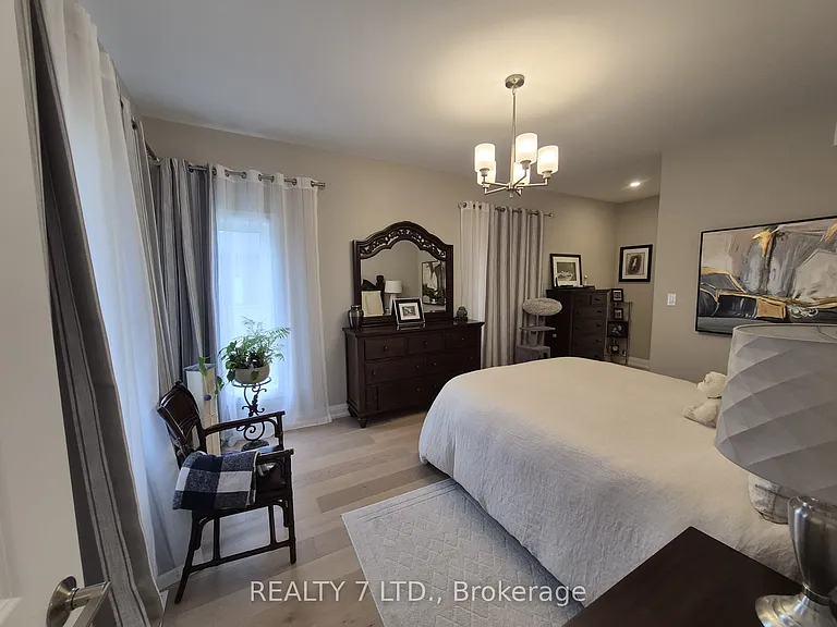 9150 Willoughby Dr #40 — Photo 19
