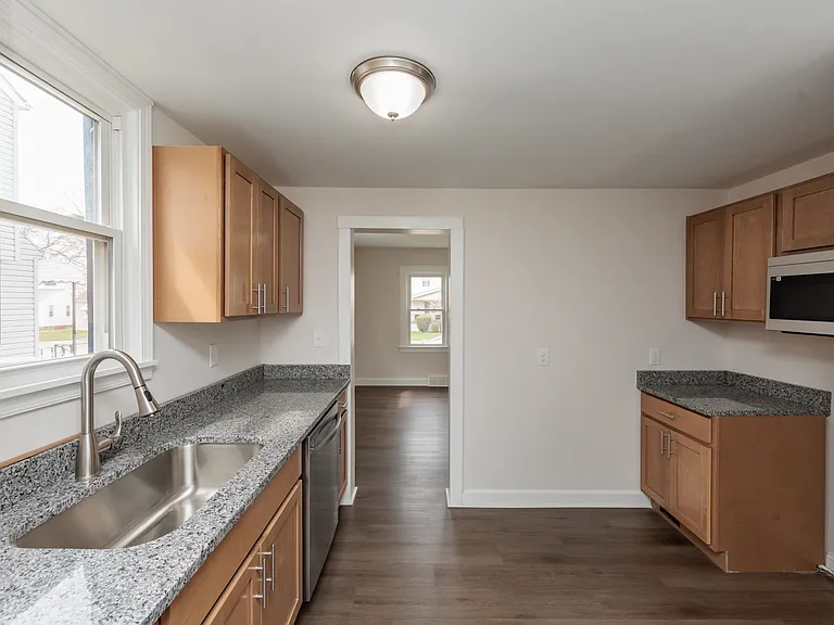 21870 Ball Ave — Photo 3