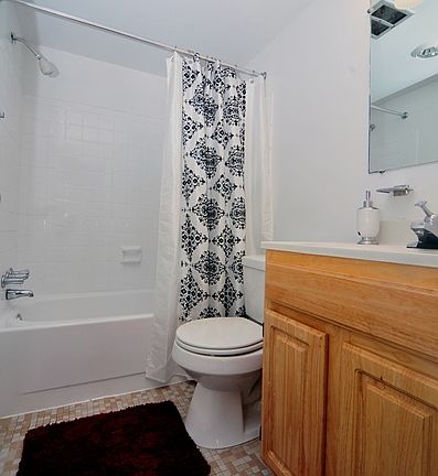3rd image of 431 S Columbus St APT 212