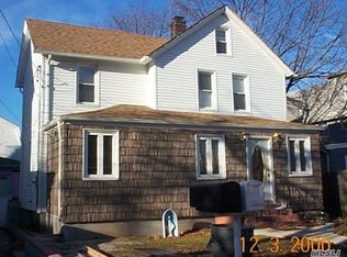 293 Washington Ave, Cedarhurst, NY 11516
