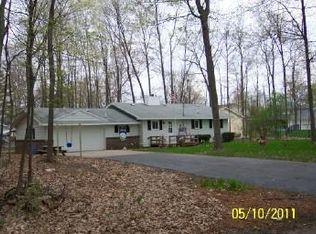 5585 Cozy Point Dr, Newaygo, MI 49337
