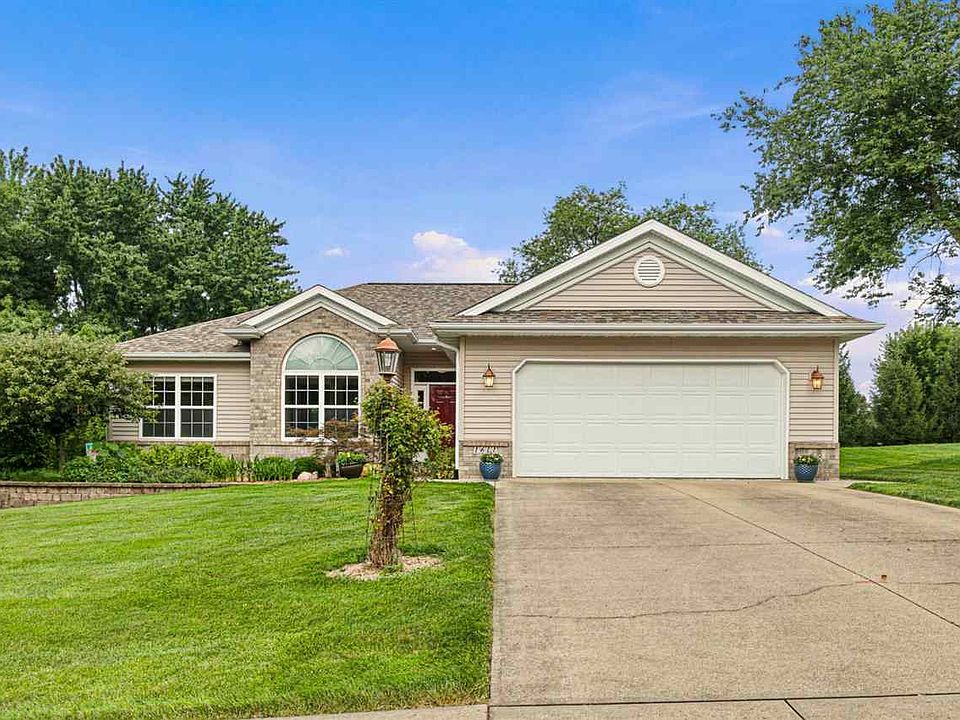 1st image of 1611 Pine Ridge Ct