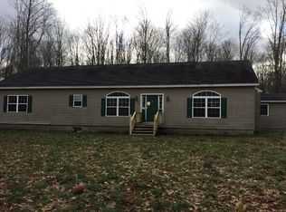 401 Hawk Rd, Fulton, NY 13069