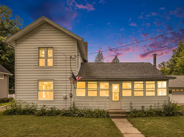 210 S Clark St, Athens, MI 49011