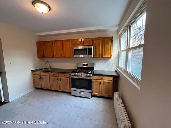 2nd image of 3 Dongan Ave