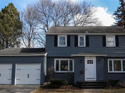 150 Rhinecliff Dr, Rochester, NY, 14618