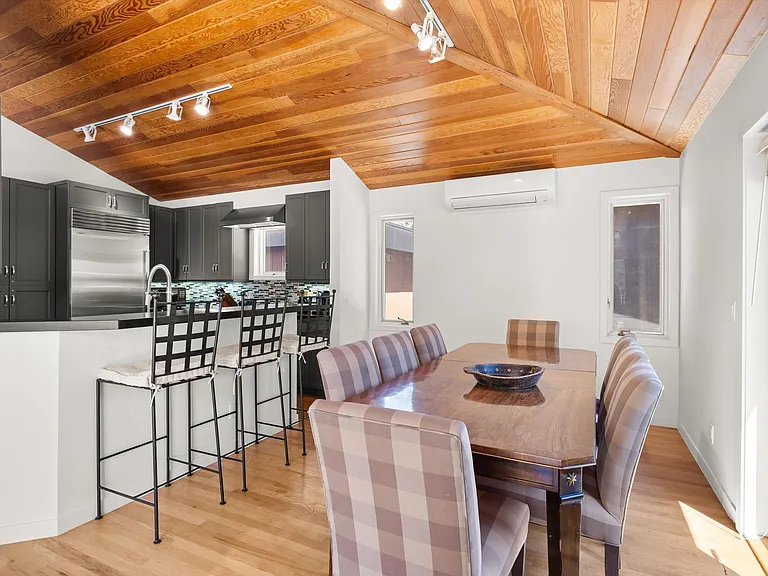 1006 E Hyman Ave #B — Photo 8