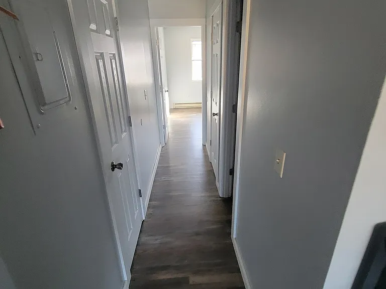 1097 Oakview Dr #6 — Photo 5