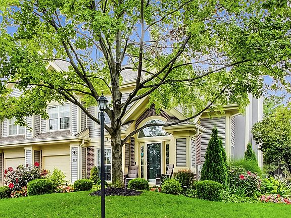 3rd image of 711 Deep Wood Ct #0
