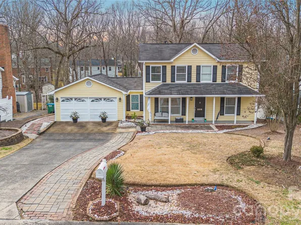 2316 Wineberry Ct, Matthews, NC 28105