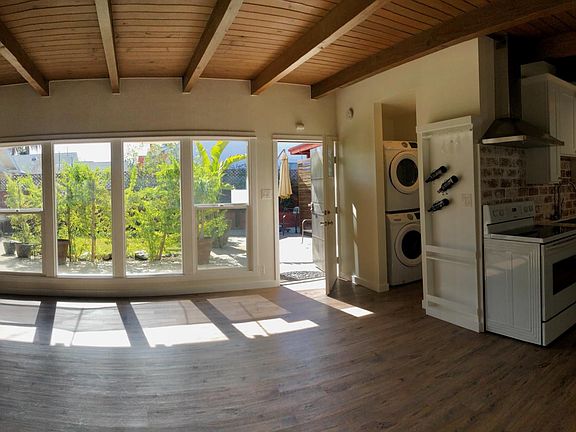 3rd image of 336 Gladys Ave Unit B