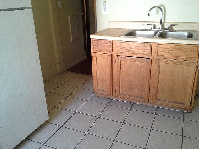 2nd image of 1414 16th Ave N #2