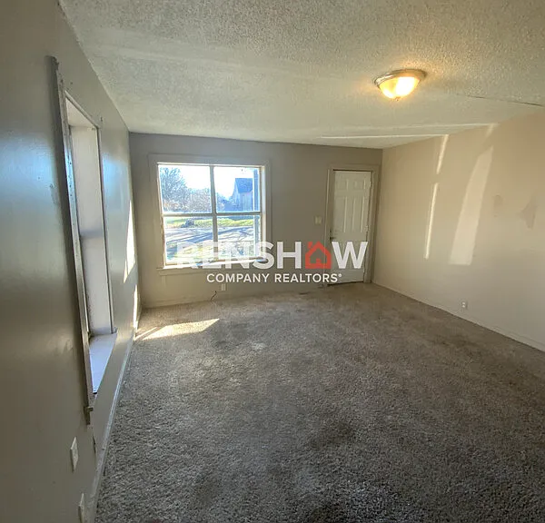 417 Elm St — Photo 11