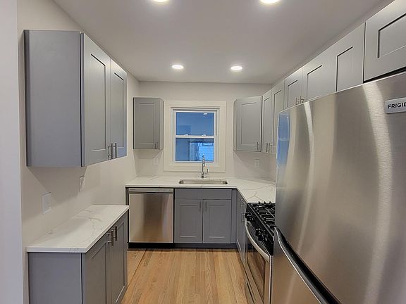 4th image of 319 N 5th St #1