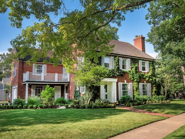 535 N Edgewood Ave, La Grange Park, IL 60526