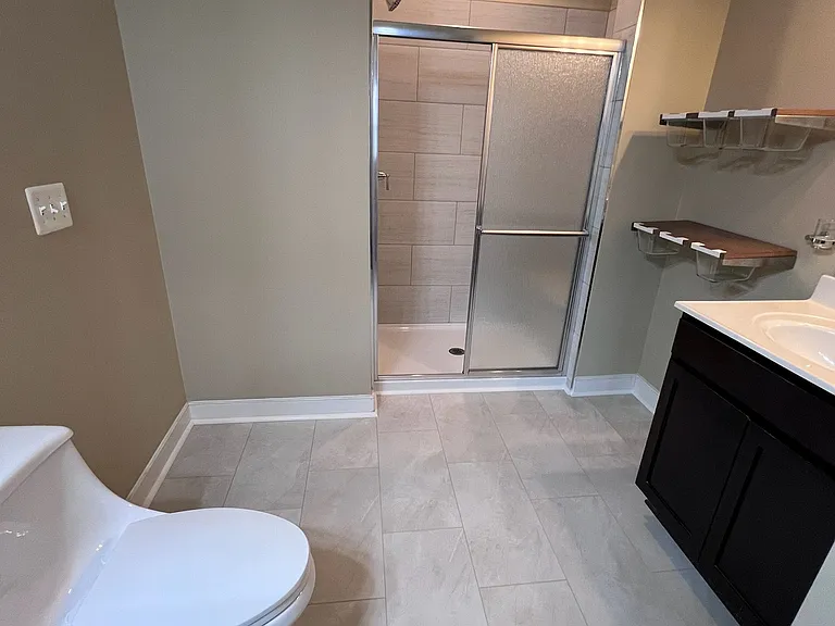 109 Saginaw Dr — Photo 32