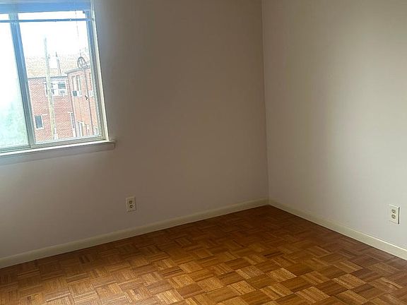 5th image of 1142 South St #B