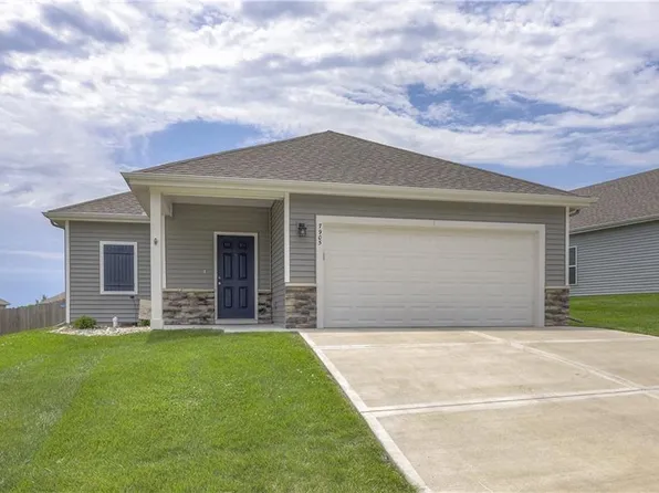 7905 NW 124th St, Kansas City, MO 64163