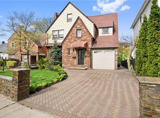 71 Ridge Dr, Yonkers, NY 10705