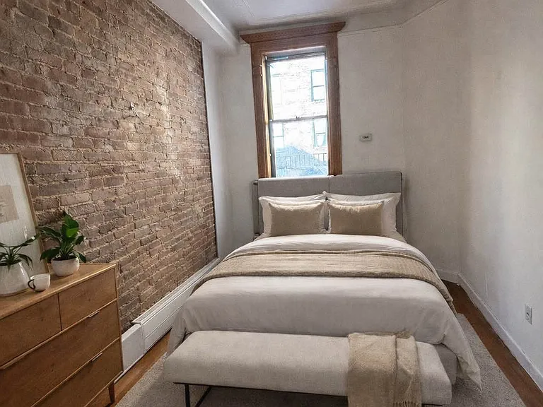 69 W 71st St #2B — Photo 3