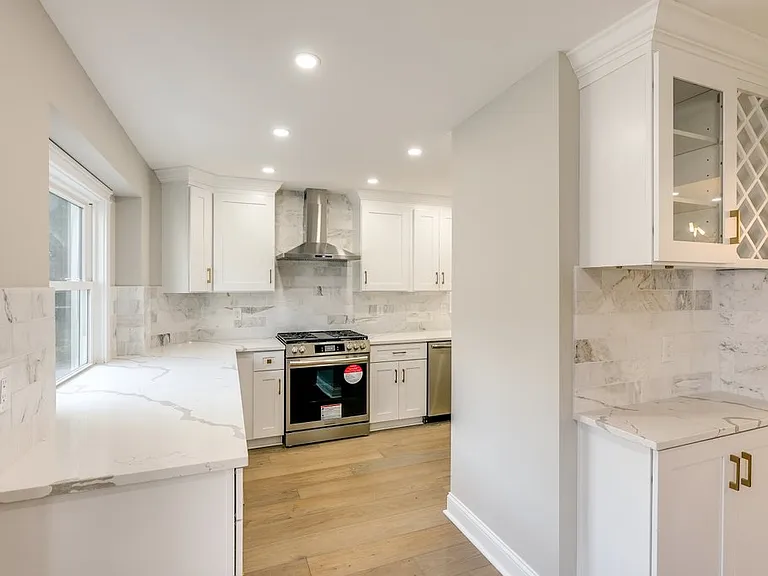 23914 Edgehill Dr — Photo 26